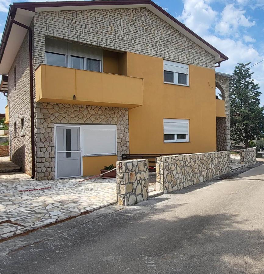 Villa Kuca Za Odmor Vugica à Polje  Extérieur photo