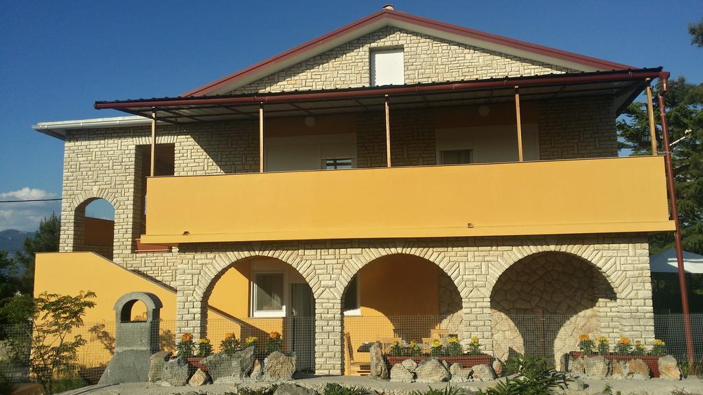Villa Kuca Za Odmor Vugica à Polje  Extérieur photo